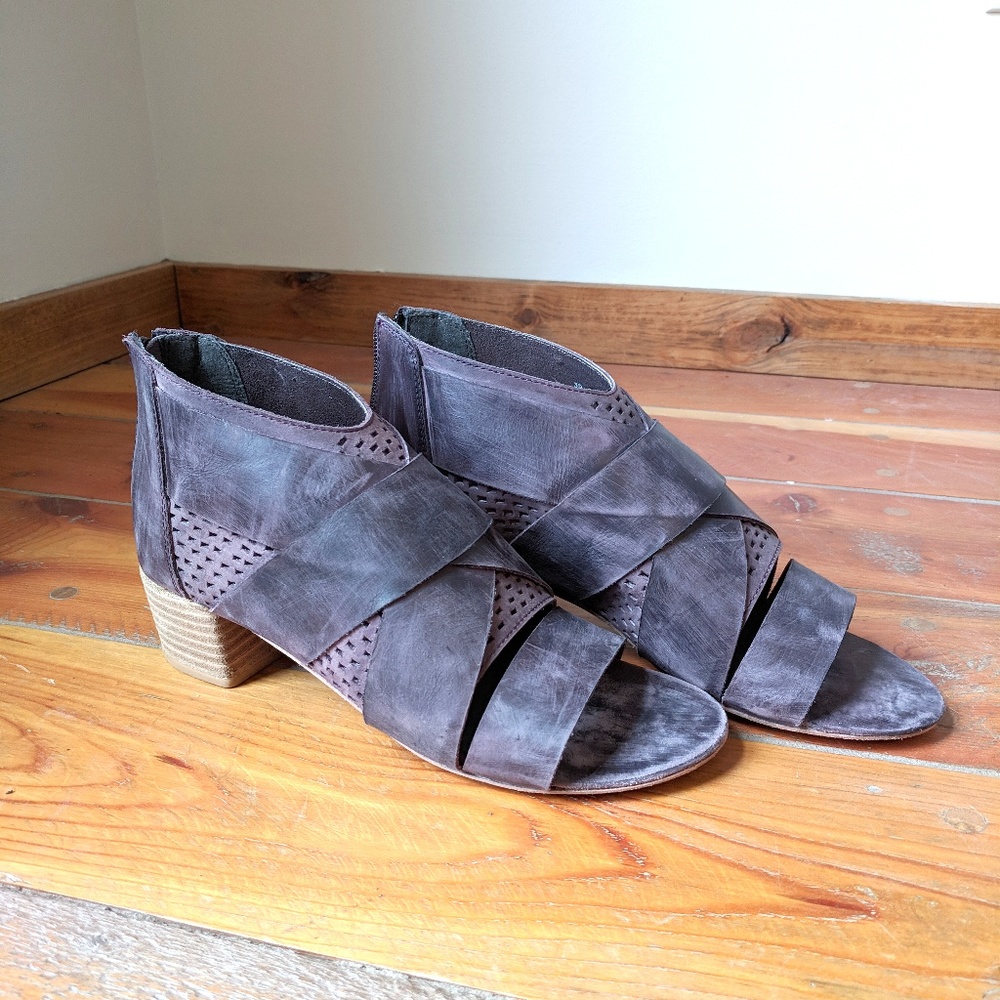 Free people distressed leather open toe shoes
